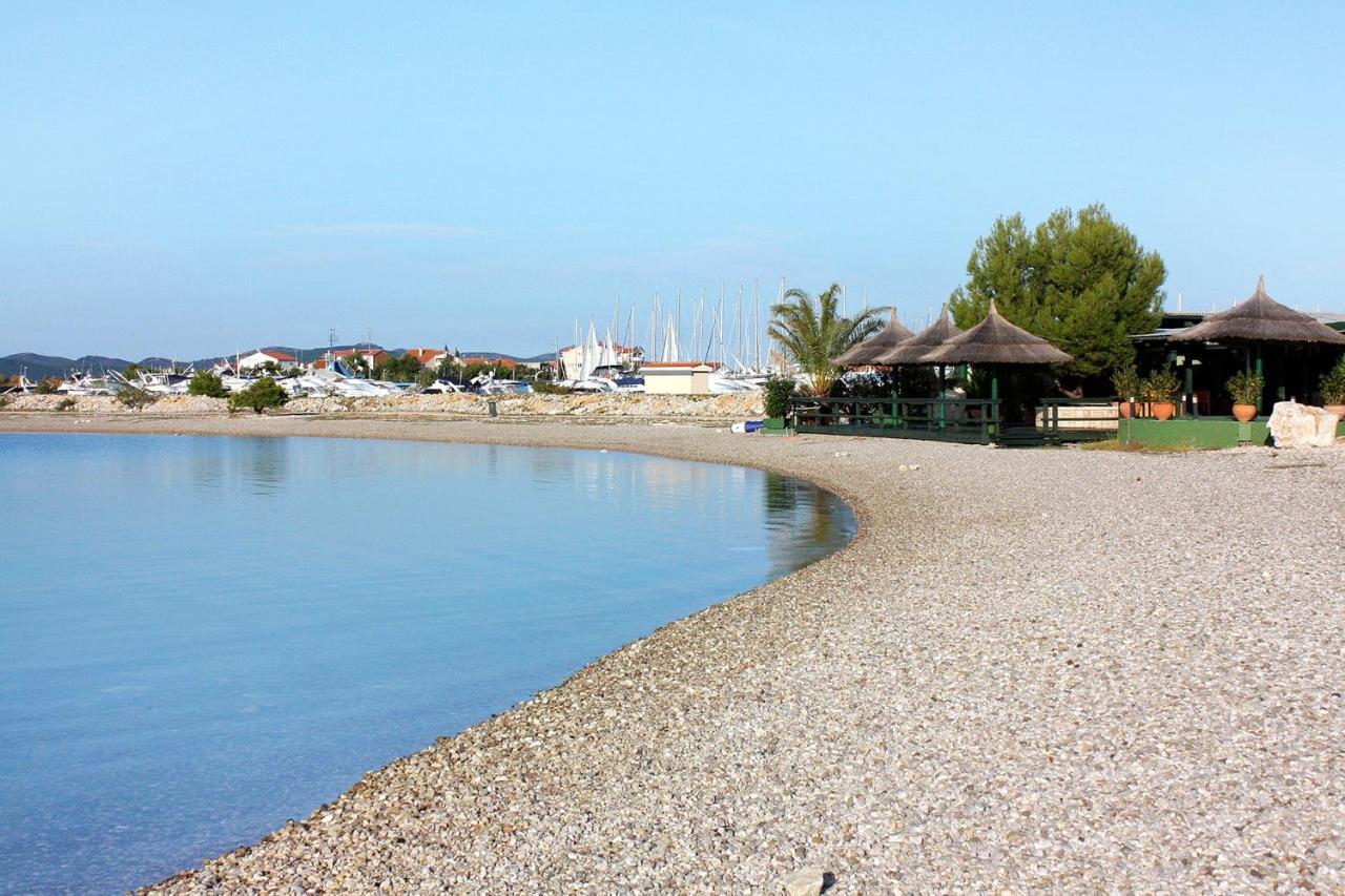 Apartments By The Sea Sukosan, Zadar - 6229 Екстер'єр фото