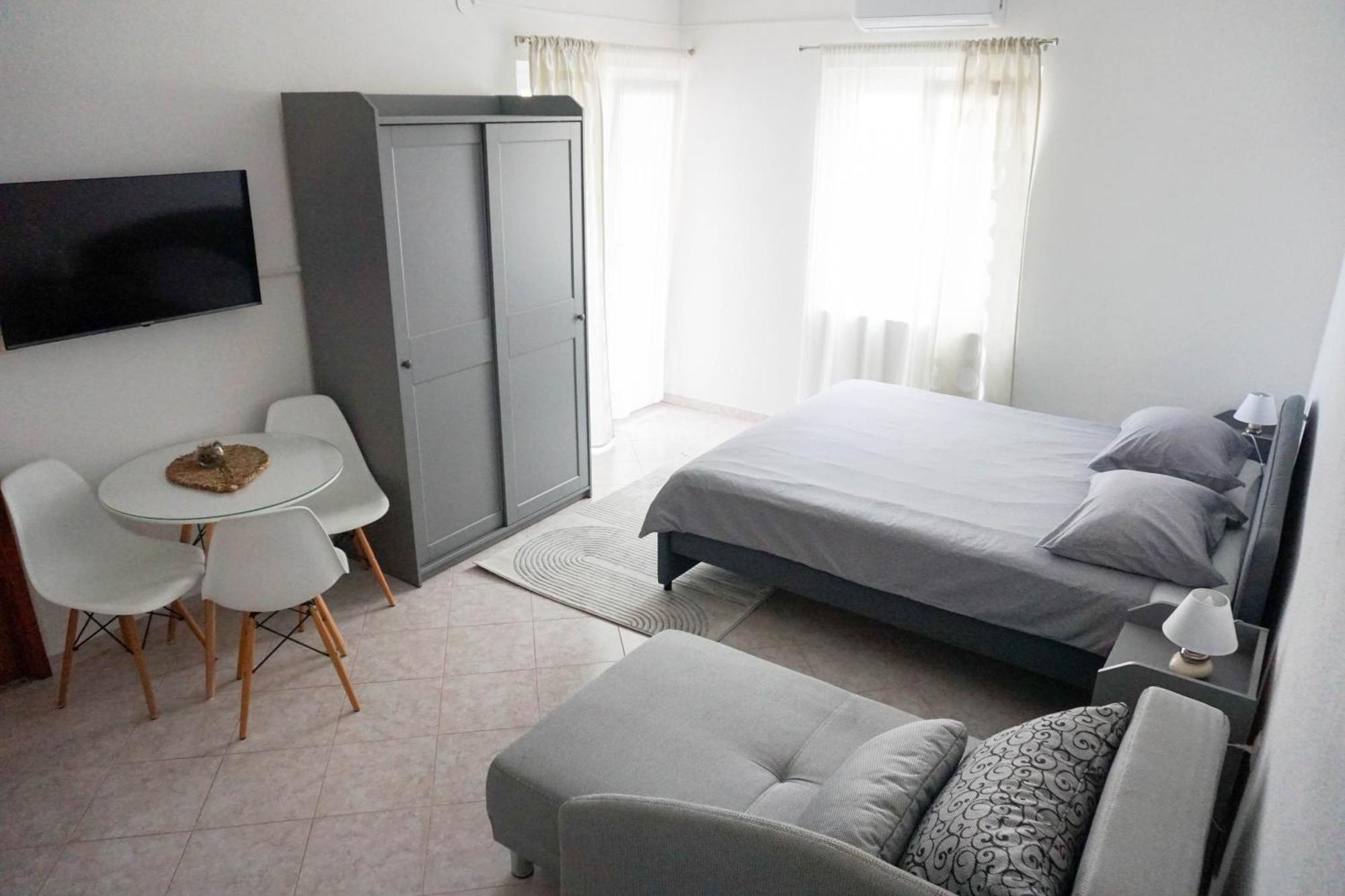 Apartments By The Sea Sukosan, Zadar - 6229 Екстер'єр фото